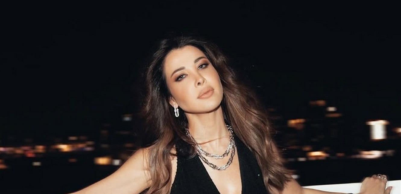 رقصت في الشارع.. نانسي عجرم تستمتع بوقتها مع والدتها في هولندا (فيديو)