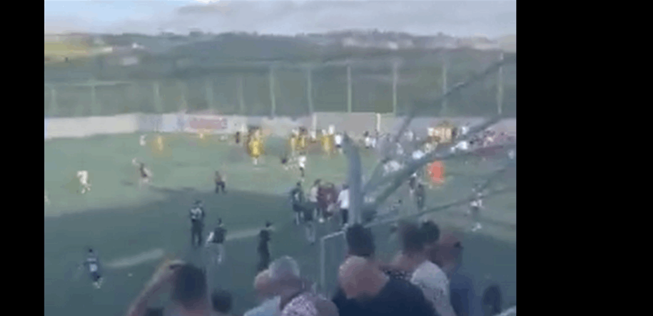 كارثة خلال مباراة كرة قدم في لبنان.. طعن لاعب البرج بسكين (فيديو)