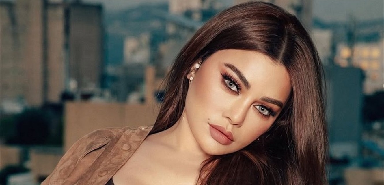 فيديو ينتشر.. هيفا وهبي تُغني "رجب" لنجم مصري شهير على المسرح في دبي