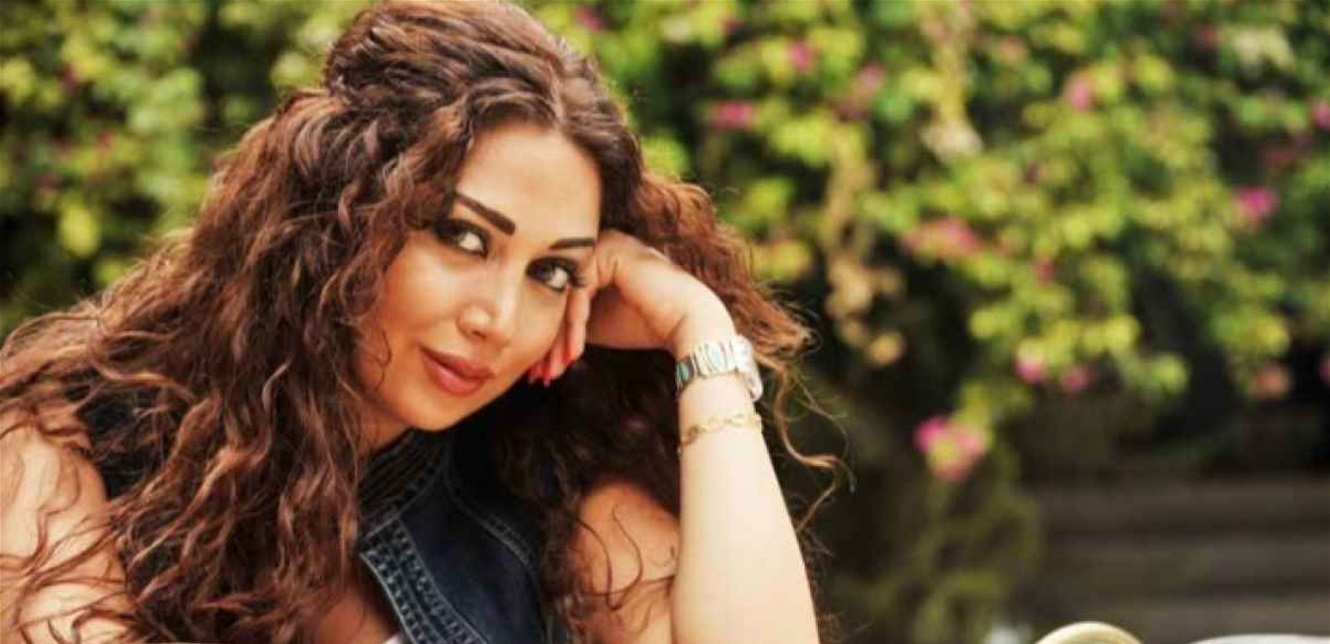 أطلت بالأبيض... نجمة مسلسل "باب الحارة" تدخل القفص الأبيض شاهدوا عريسها