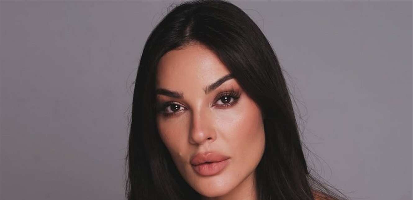من دون استخدام فلتر.. نادين نسيب نجيم تستعرض جمالها وتردّ على منتقديها (صور)