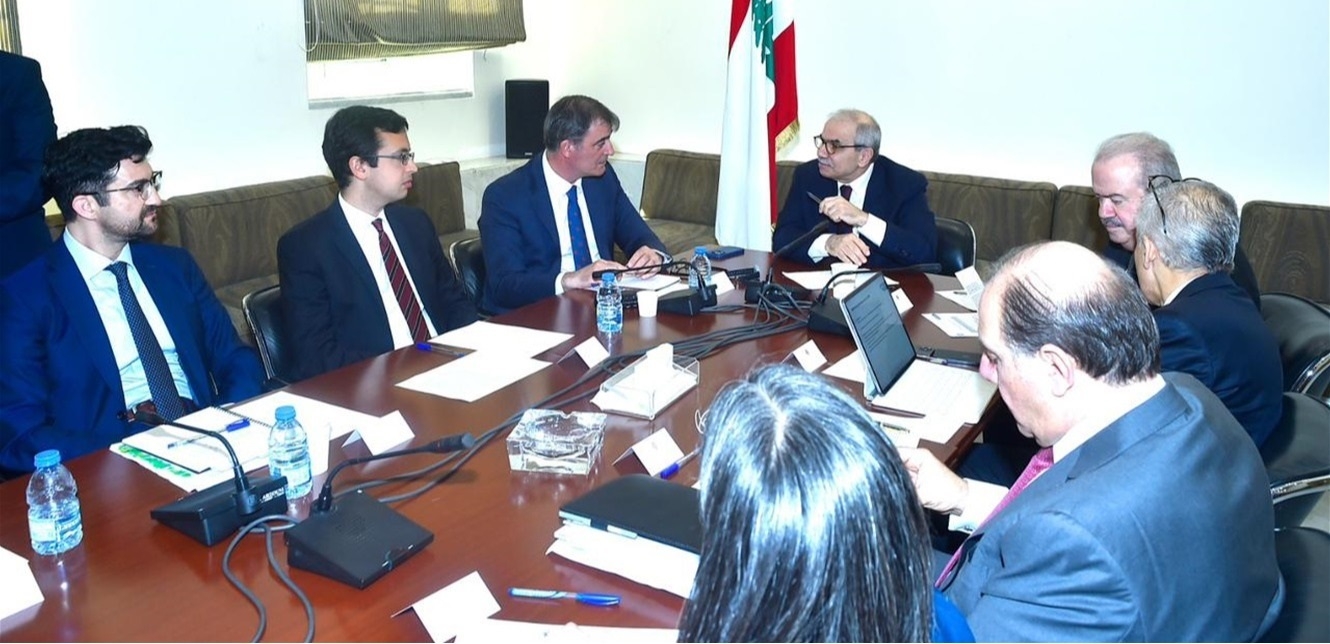 سلام اجتمع مع رئيس بعثة صندوق النقد الدولي.. وهذا ما أعلنه وزير المالية