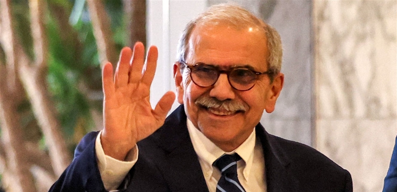 وسط التوتر.. نواف سلام يغادر لبنان