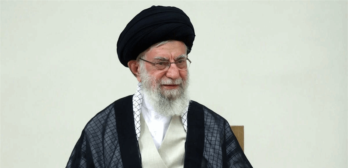 خامنئي في أوّل تعليق على الضربات الإسرائيلية: ليتوقعوا عقابًا شديدًا