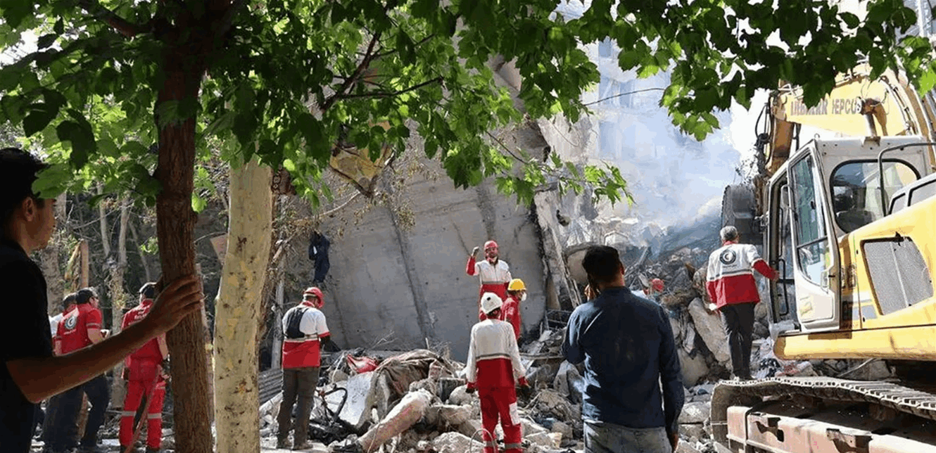 طهران تهتز على وقع انفجارين… والدفاعات الجوية تتحرّك