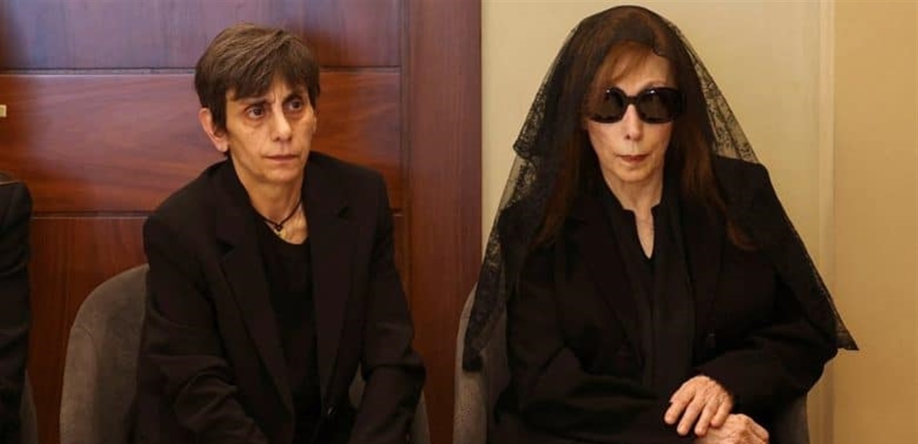 بعد انتهاء تقبل التعازي بوفاة زياد الرحباني.. موقف لافت من ريما الرحباني: "خلصِت التمثيلية"