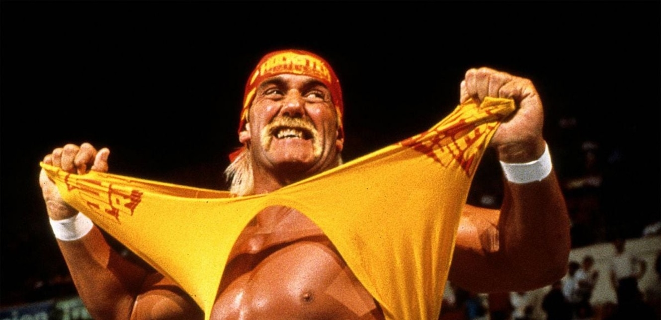 وداع غير تقليدي لأسطورة WWE.. ما سر حرق جثة هالك هوغان؟