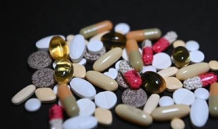 ما هي الأطعمة التي لا ينصح بتناولها مع مضادات الحيوية؟