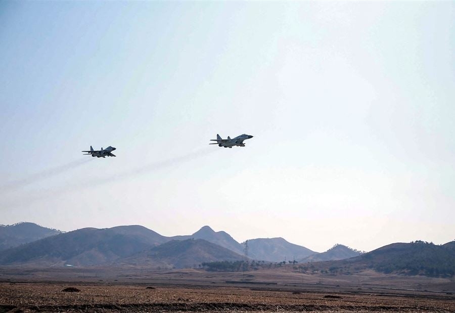 جرحى في كوريا الجنوبية: طائرة حربية تسقط 8 قنابل عن طريق الخطأ!