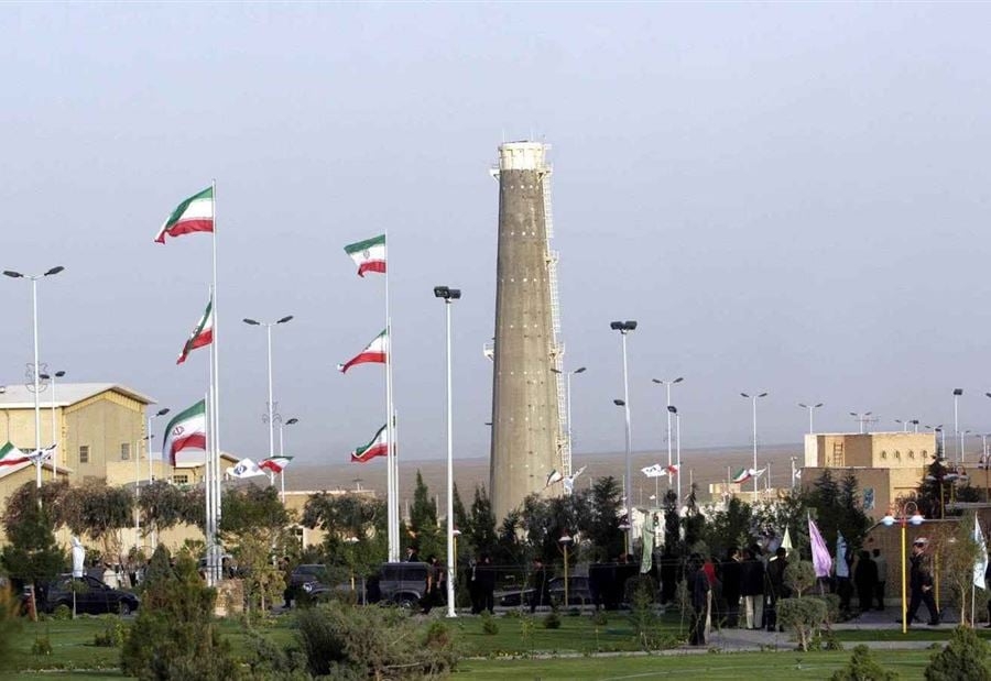 "تضم موقعًا نوويًا رئيسيًا"... زلزال يضرب وسط إيران!