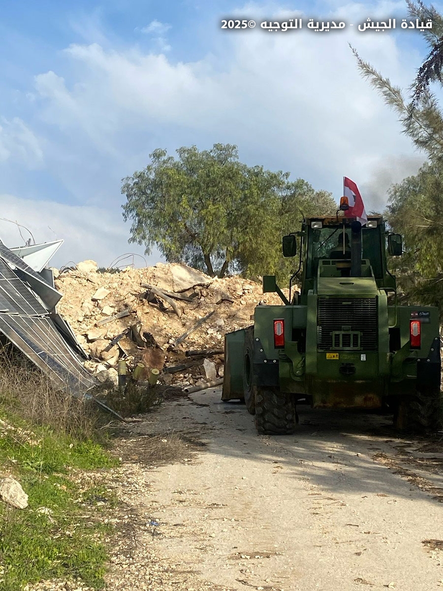 The army continues its deployment in the southern Litani area, with its units expanding their presence in the eastern and central sectors.