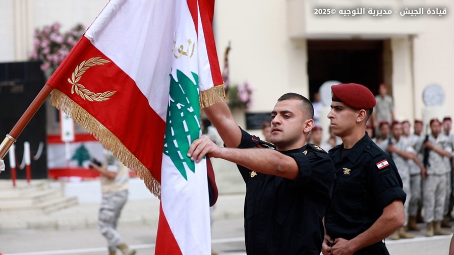 حفل تخريج عسكريين تابعوا دورات "تنشئة مغوار بحر /22/" و"مدرب غطس" و"غطس أساسي" في ثكنة ميلاد النداف