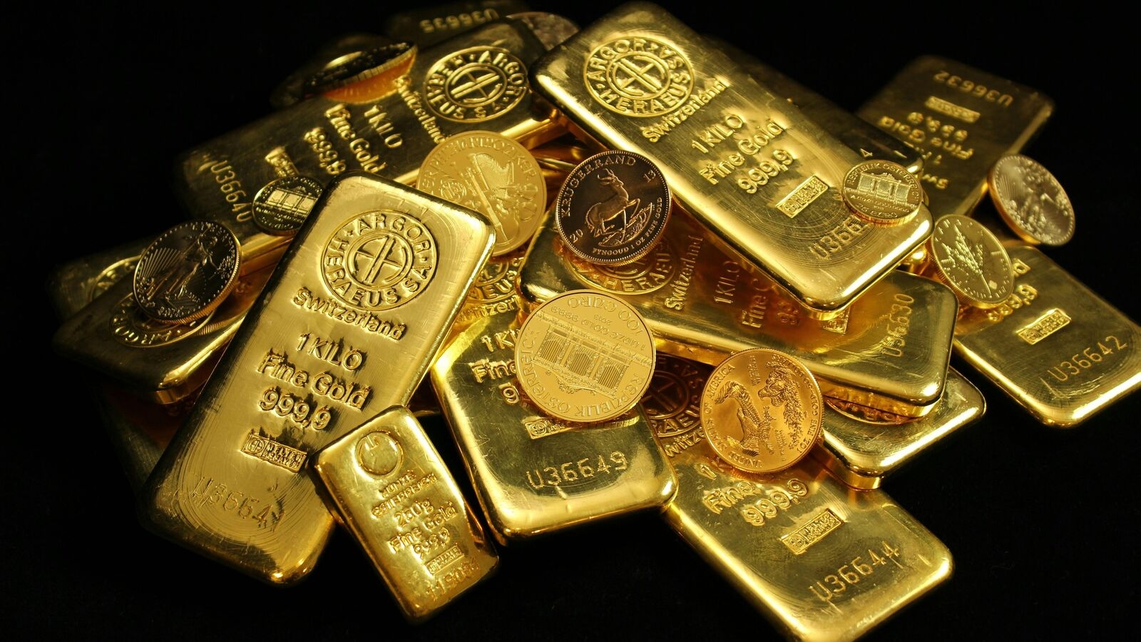 Gold price sees correction after touching ₹1 lakh; Should you buy or sell?