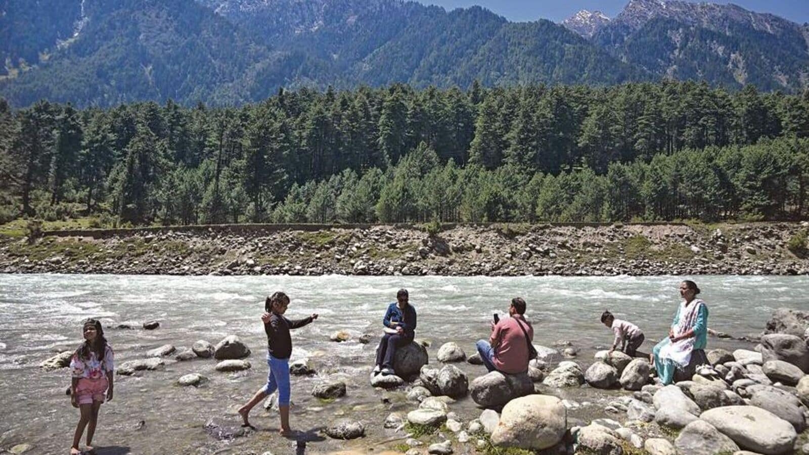 How social media posts overshadowed the Pahalgam tragedy