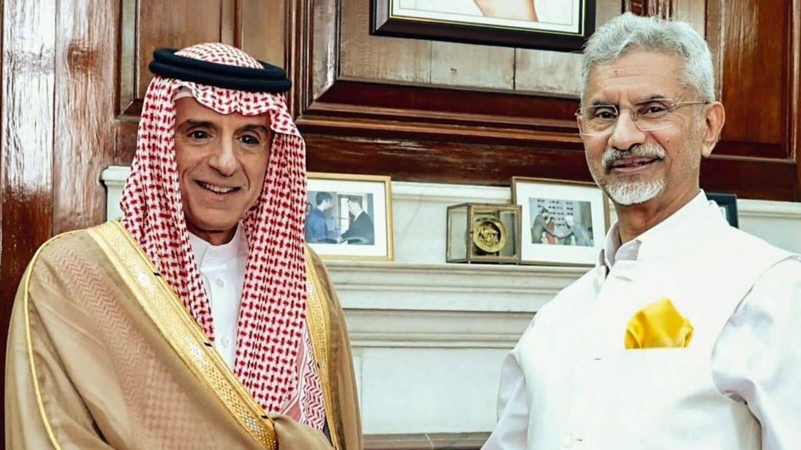Saudi says making efforts to de-escalate tensions between India and Pakistan ‘through dialogue and diplomatic channels'