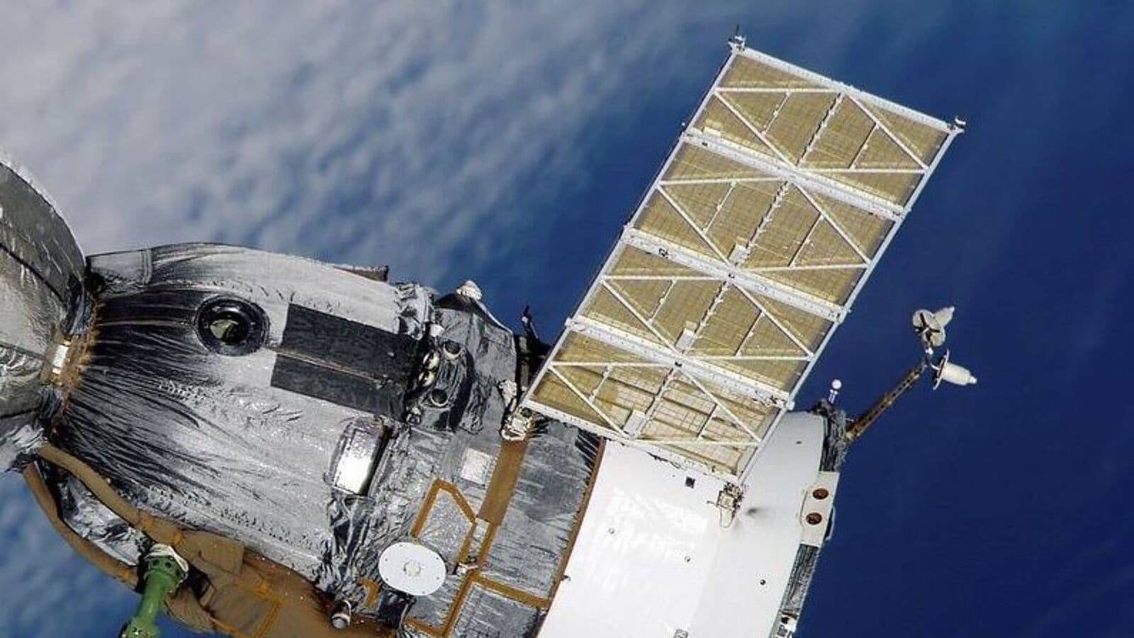 Mint Primer: How do spy satellites work around the world?