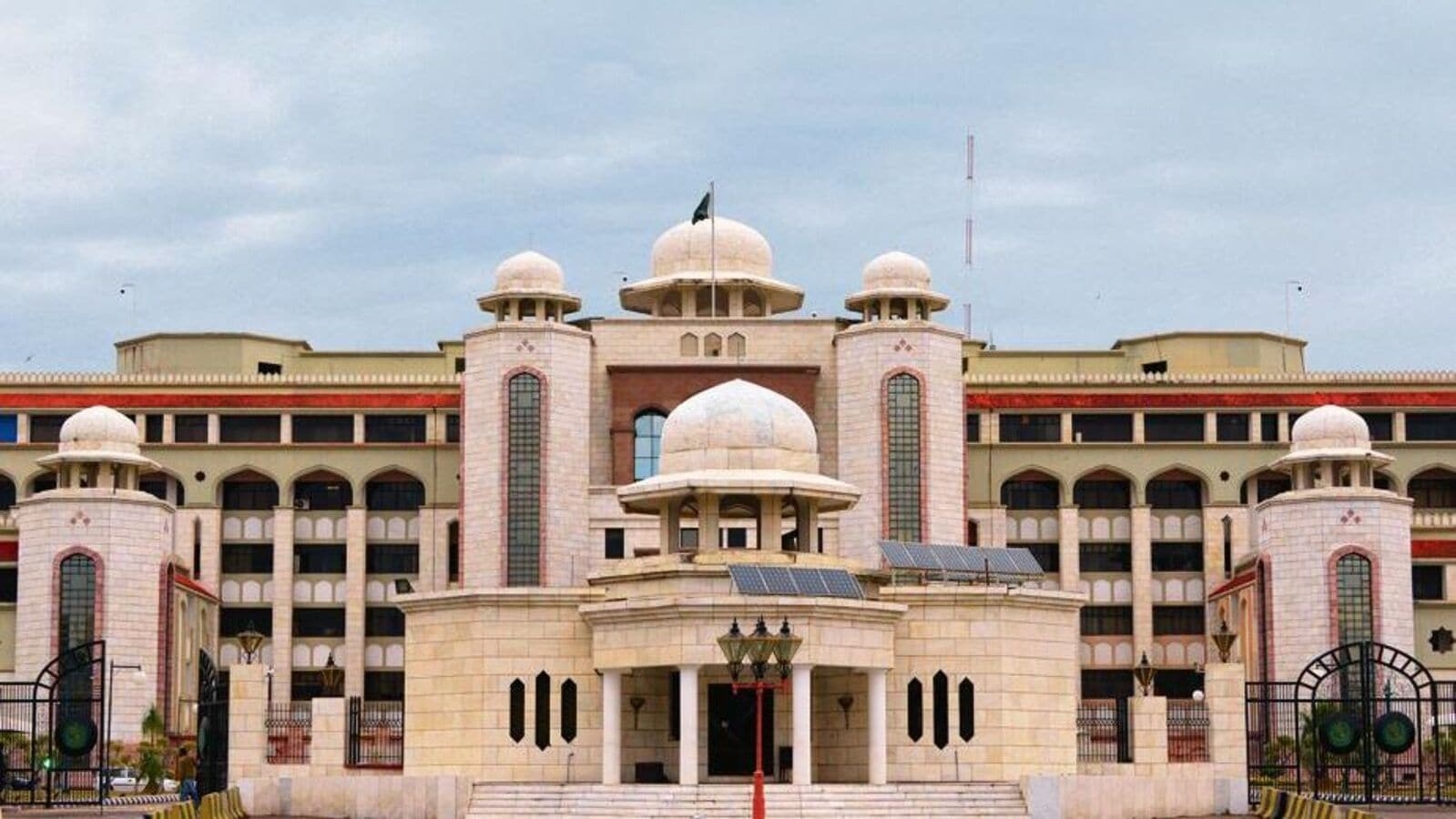 Pakistan's IMF bailout: Good money after bad again?