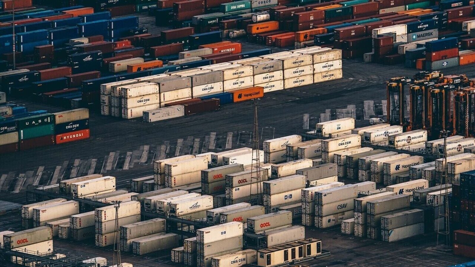 What is India's advantage in the global trade reset amid US's tariff flip-flops?
