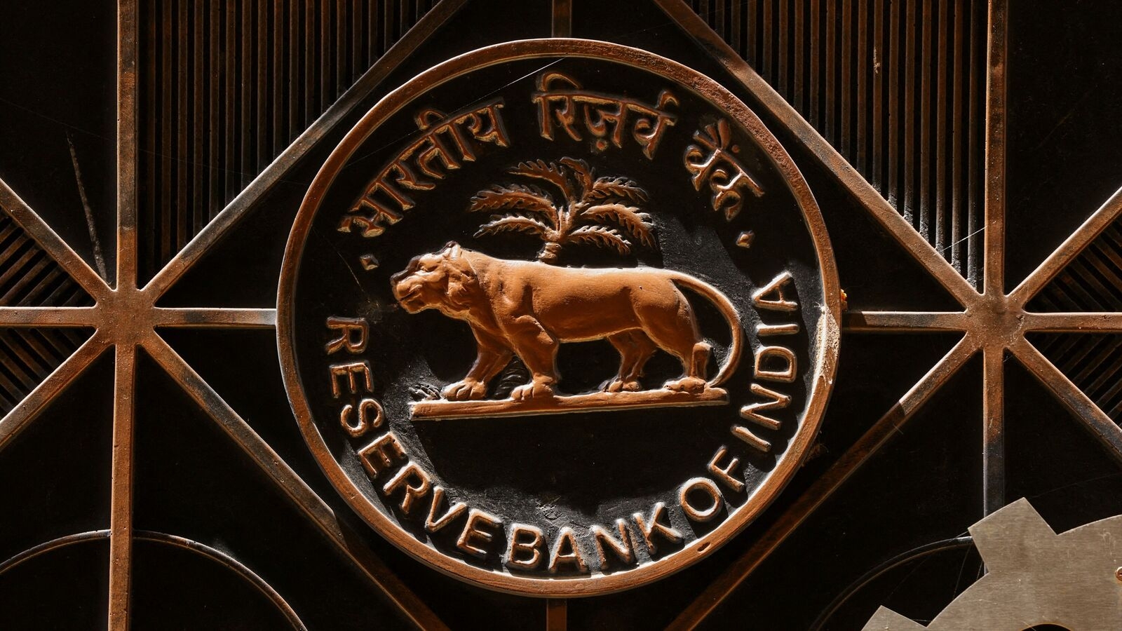 RBI's  ₹2.7 trillion: Many benefits arise from one big beautiful surplus