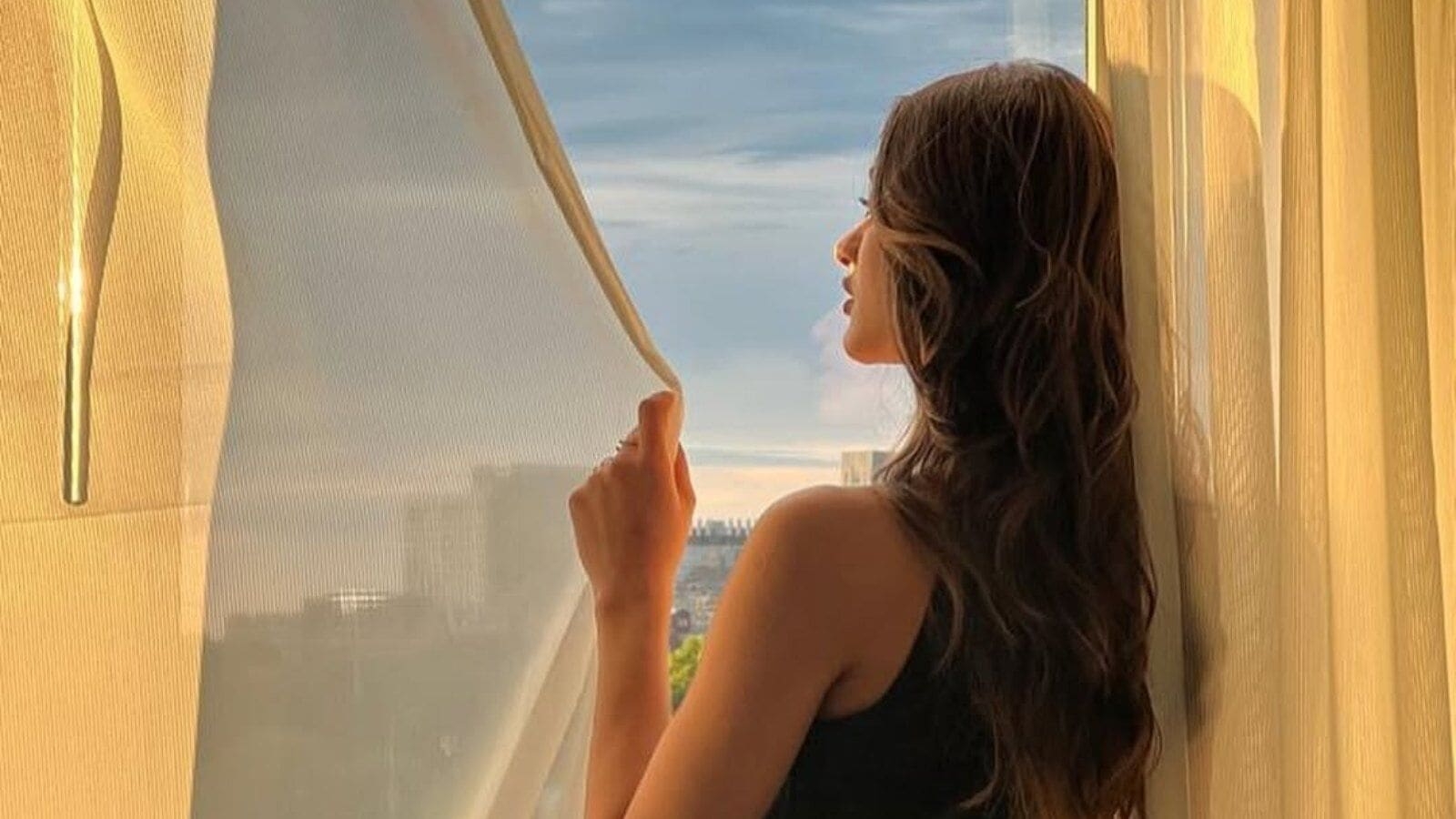THIS actress quit high-paying job, faced flop debut, married son of Asia's richest banker and left Bollywood
