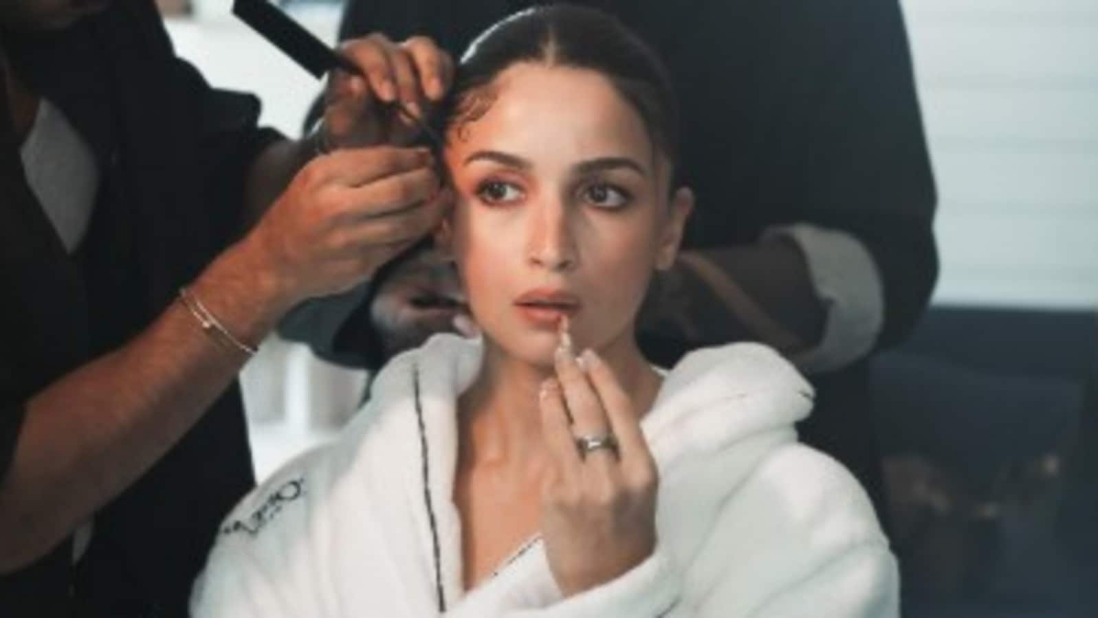 Alia Bhatt shares unseen, BTS pics from Cannes, Soni Razdan calls them ‘best'