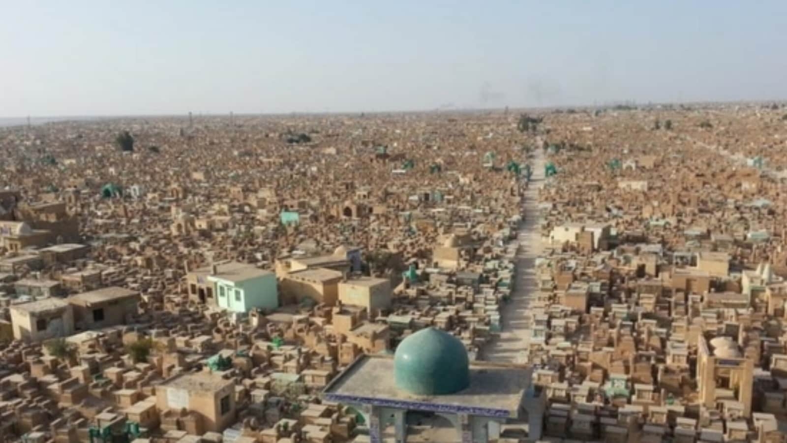 Wadi al-Salam: World's largest graveyard that looks like a living city
