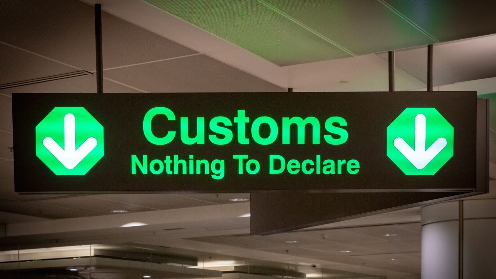 Stay open: Customs mustn't let its green channel turn red