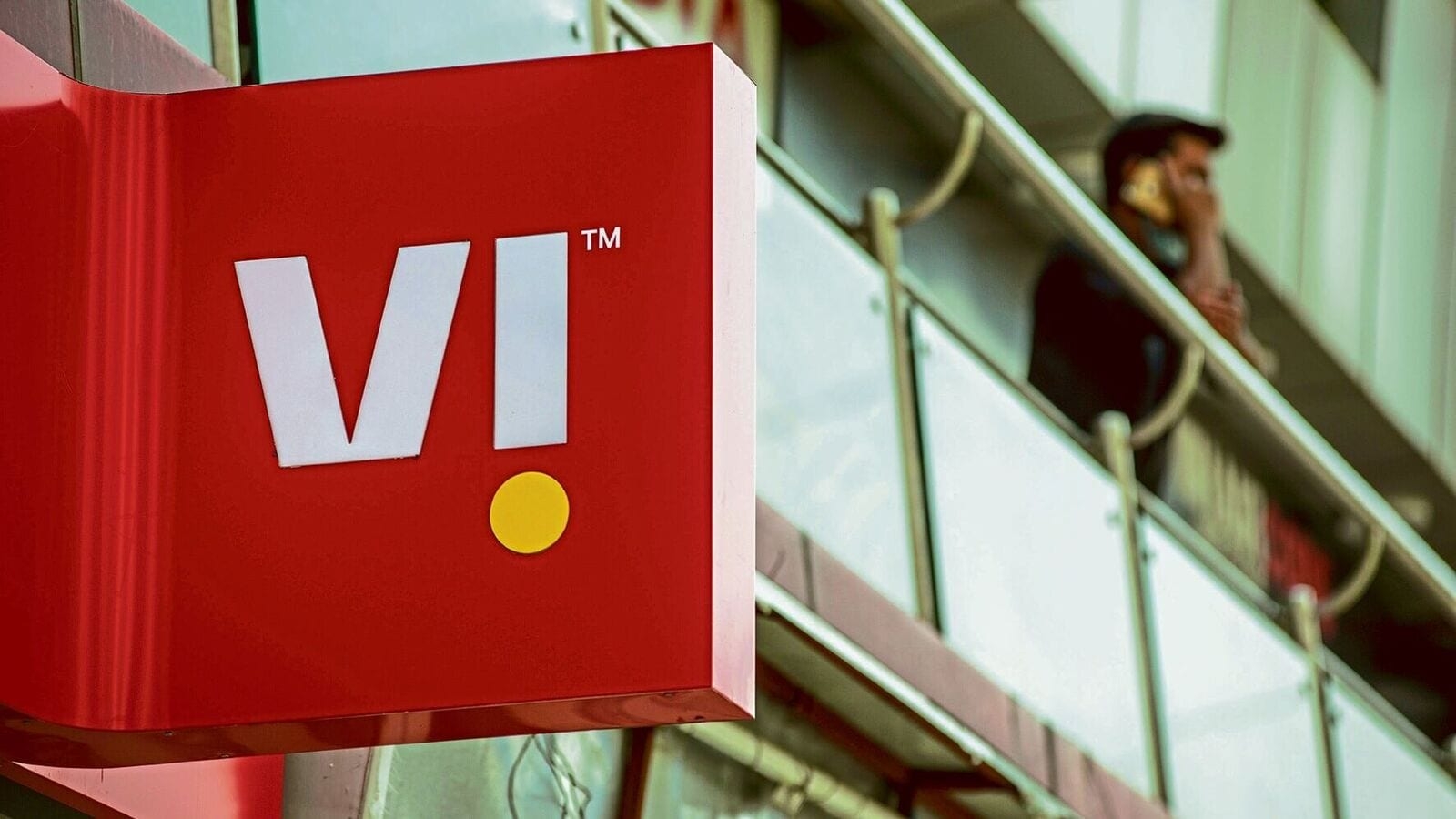 Vodafone Idea share price gains after Q4 results 2025. Should you buy or sell?