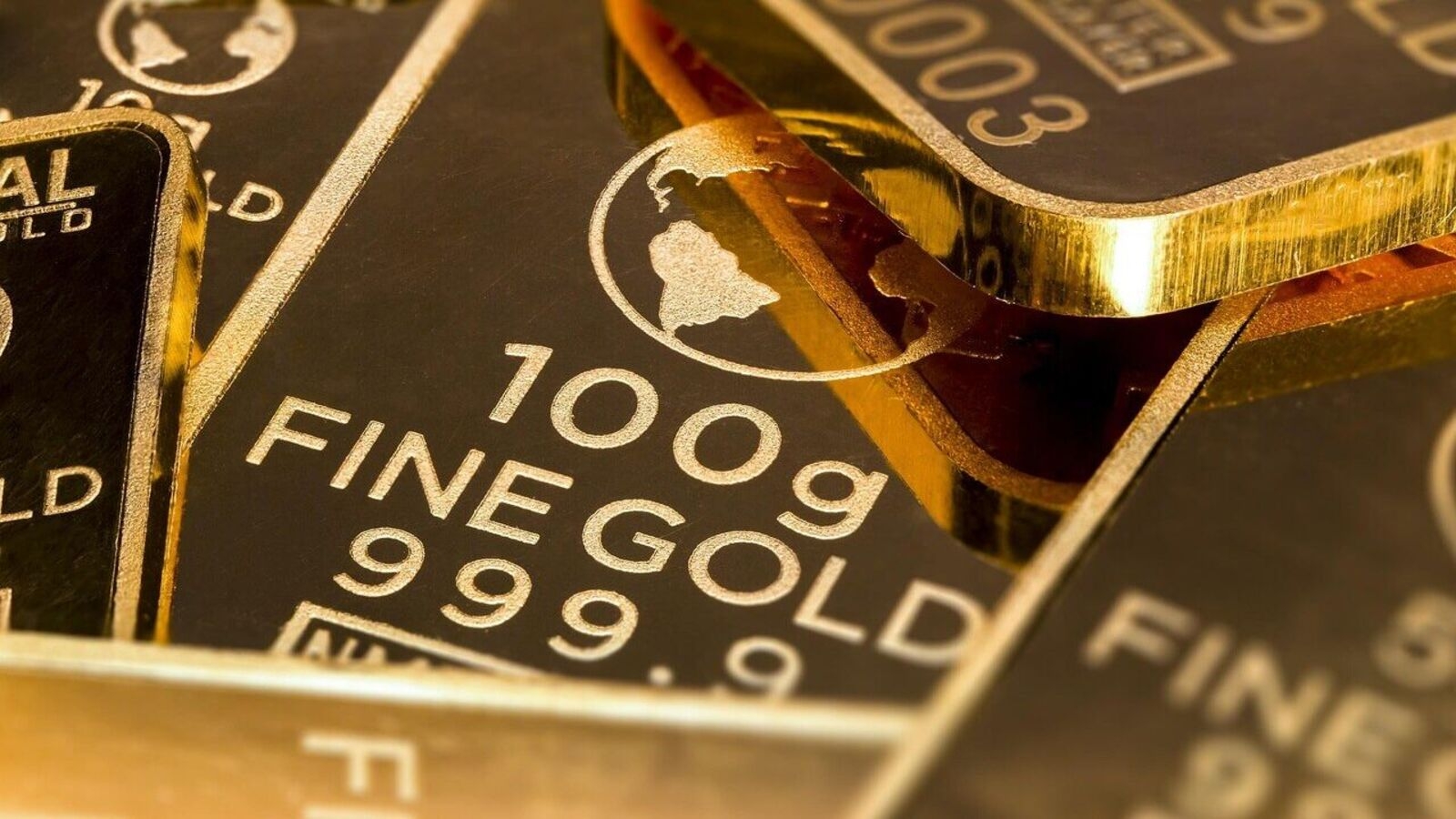 Gold is sending markets a big warning signal
