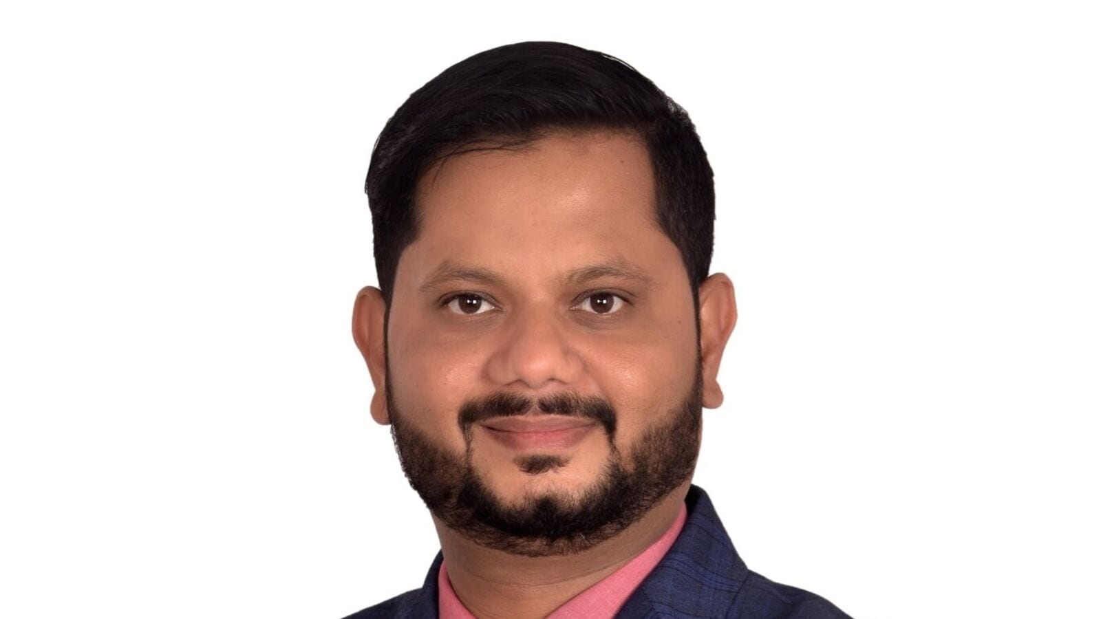 SBI Cards to Piramal Pharma - Prashanth Tapse suggests 3 stocks to buy in the short term