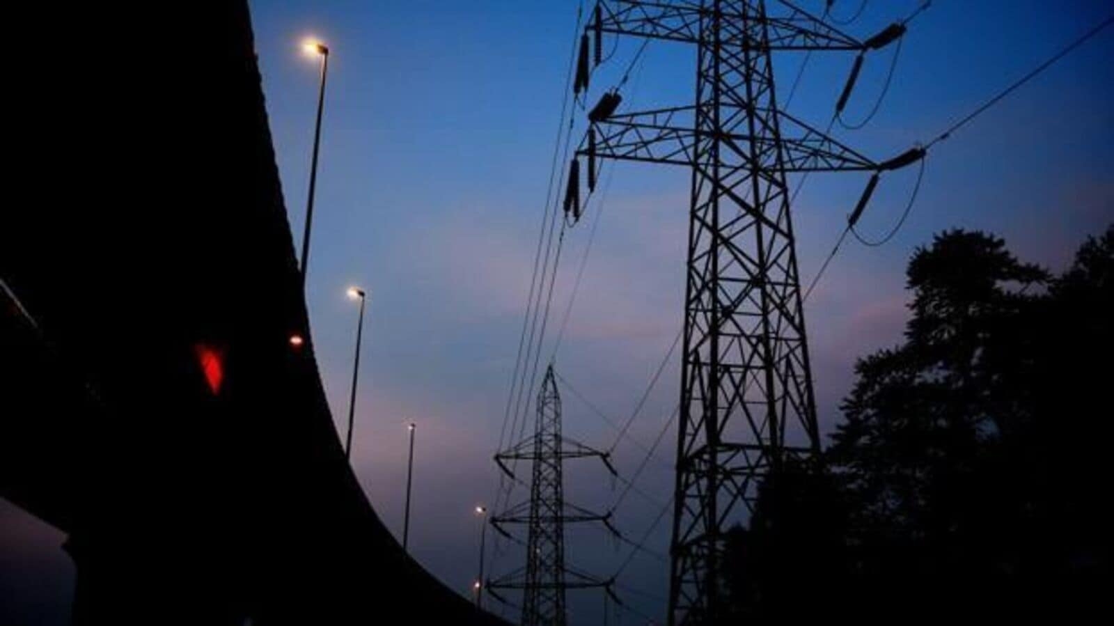 IEX share price jumps over 4% after strong growth in electricity trade volumes. Should you buy?