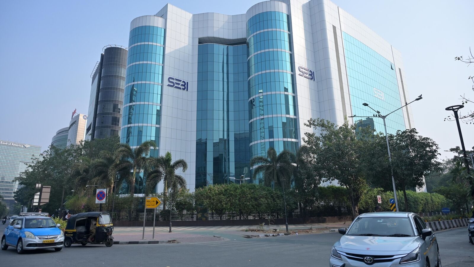 Sebi engages with venture capital funds directly to smoothen transition to AIF