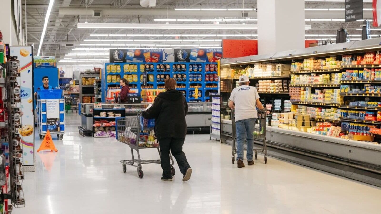 Walmart and Amazon are exploring issuing their own stablecoins