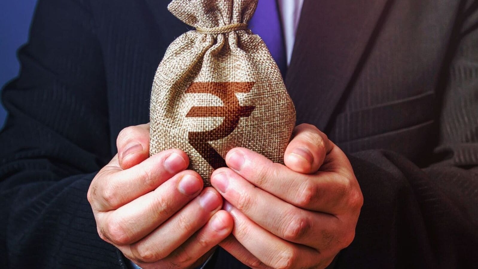 UGRO Capital to acquire Profectus Capital in a  ₹1,400 crore all-cash deal