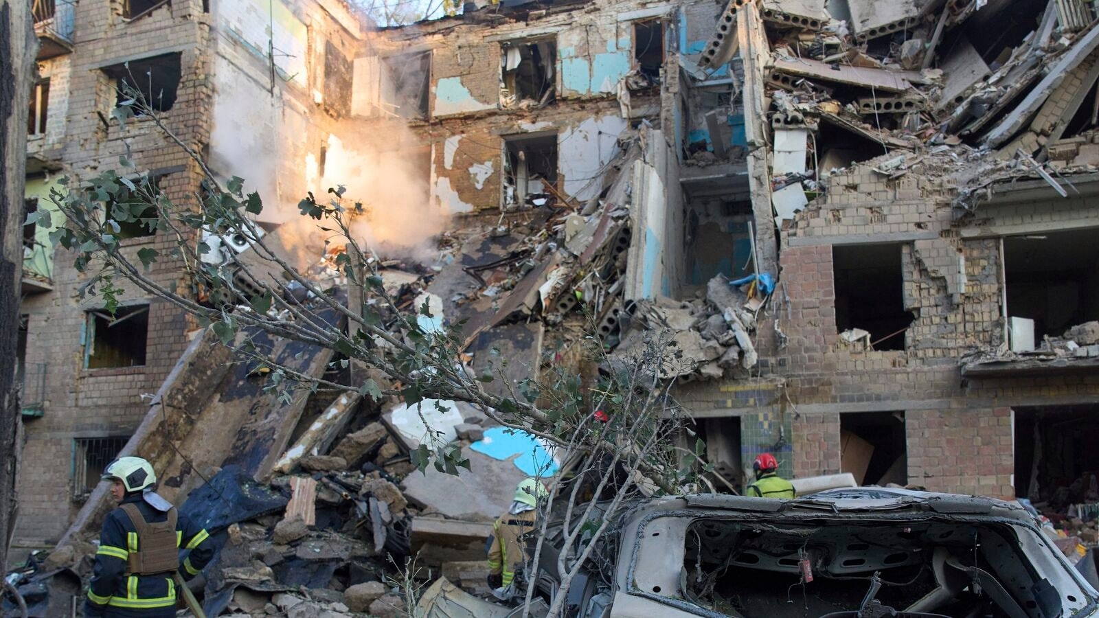 Russia-Ukraine war: Moscow strikes civil infrastructure in Kyiv again, kills 9 and injures dozens