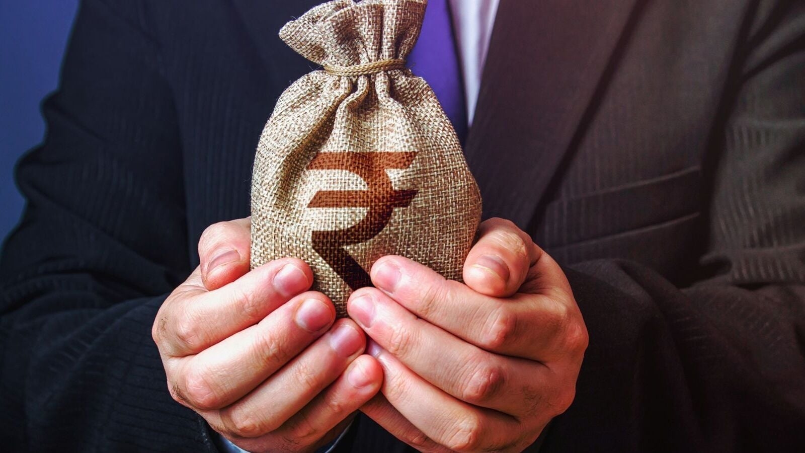 How to apply for an education loan without collateral? A complete guide