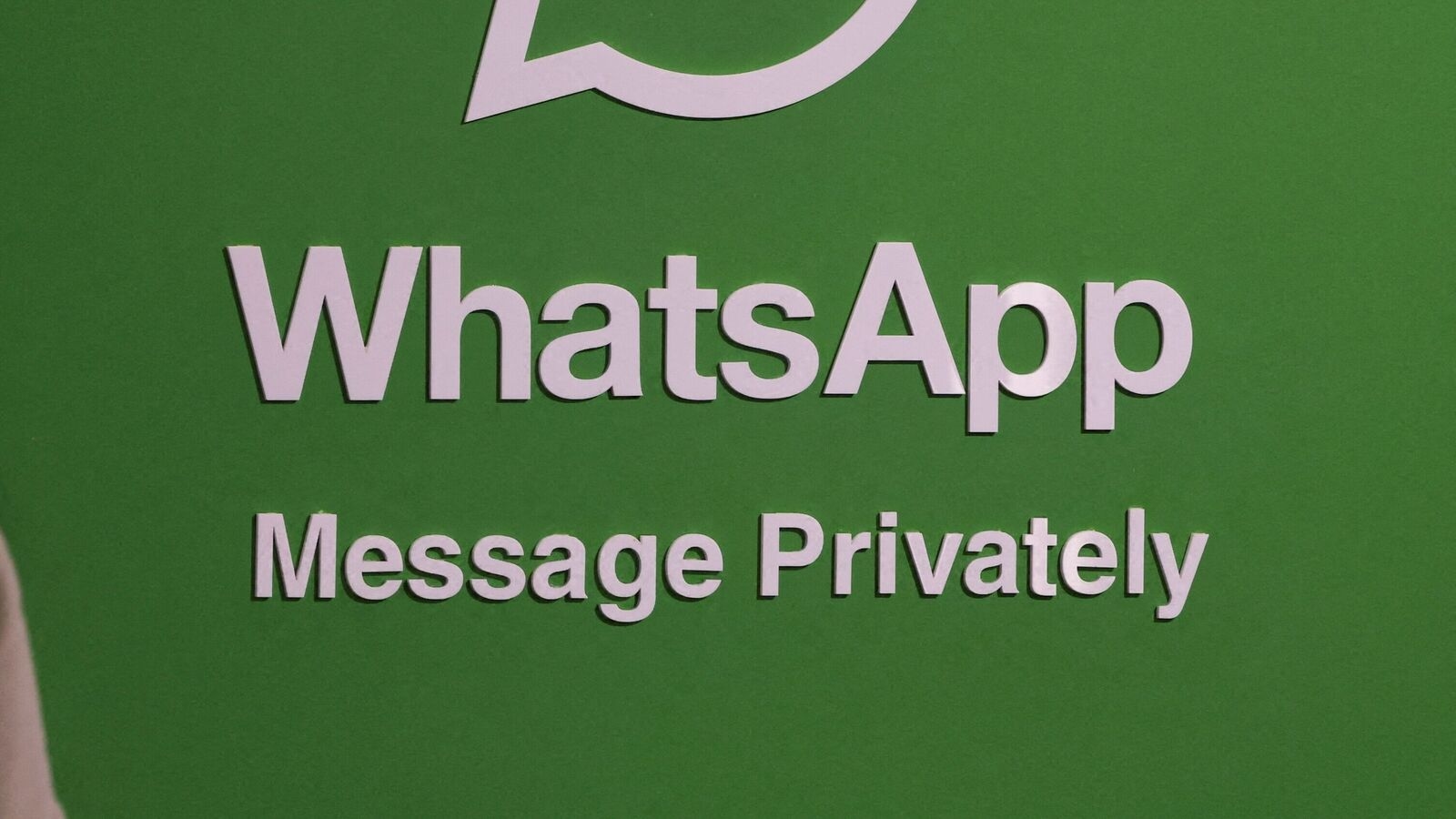 WhatsApp is finally bringing document scanning feature on Android but only for these users
