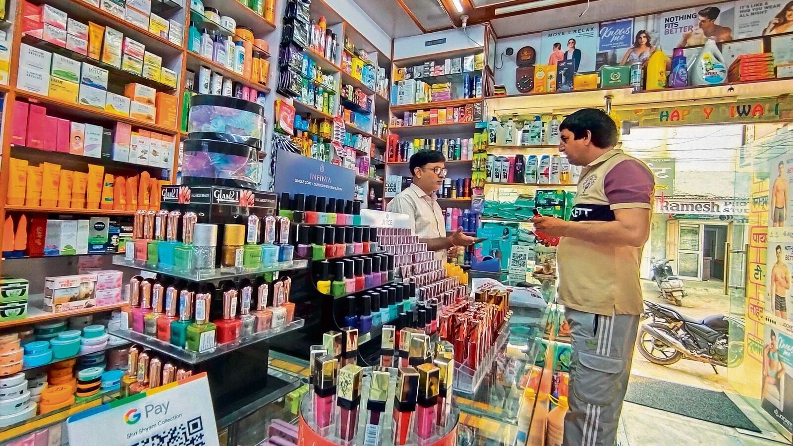What's that in your eye? Govt asked to ban mercury-based cosmetics