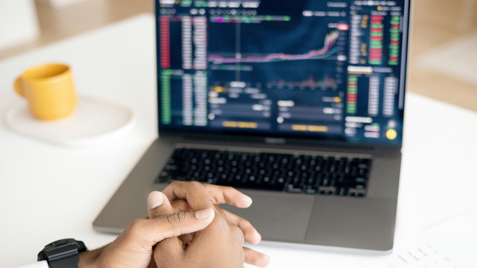 ₹4.50 to ₹1085: Multibagger penny stock turns ₹1 lakh into ₹2.41 crore in 12 years