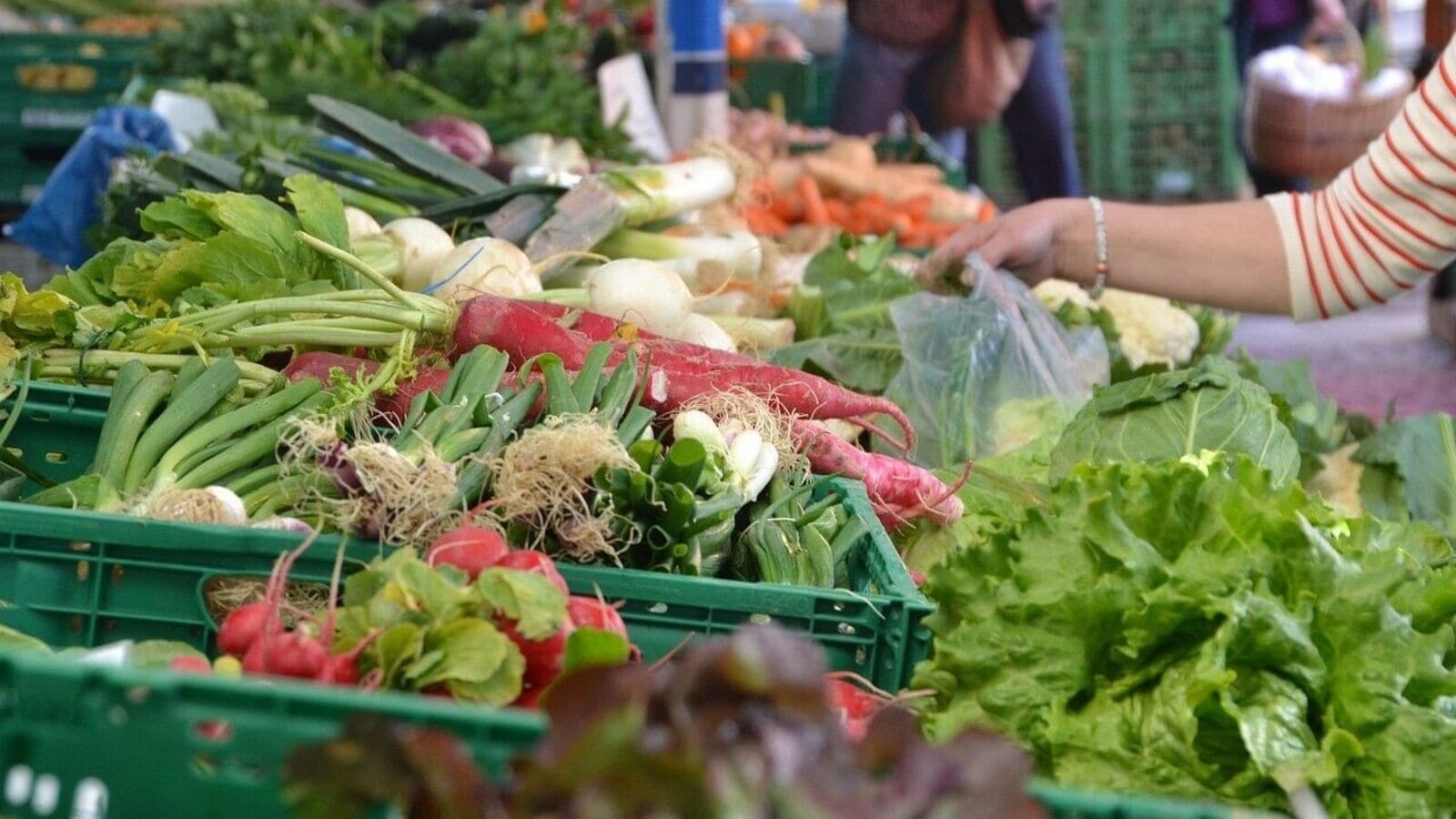 Wholesale inflation turns negative, hits 21-month low in June