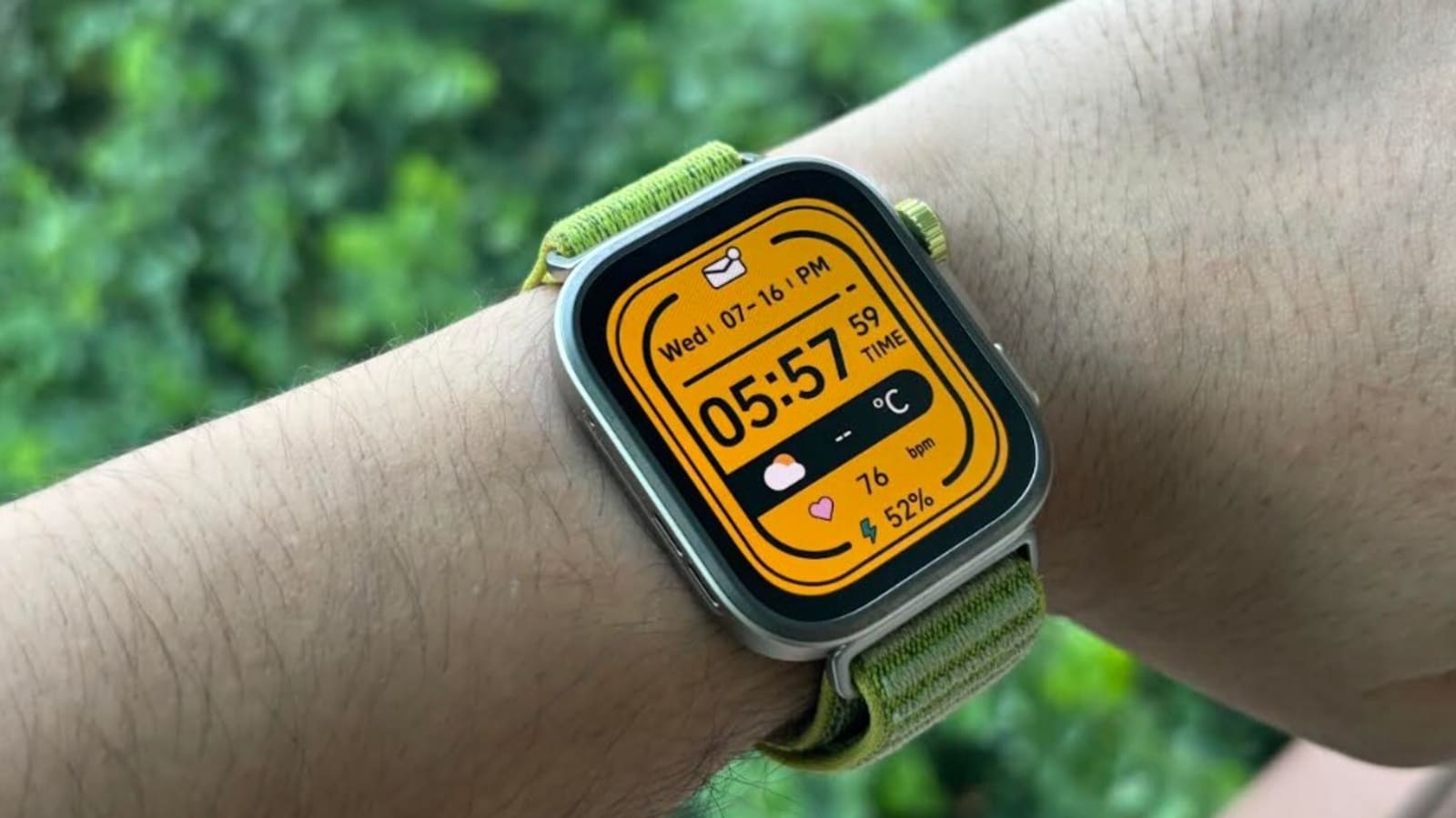 I ditched my old watch for the HUAWEI Fit 4 Pro and my friends thought it was an Apple Watch