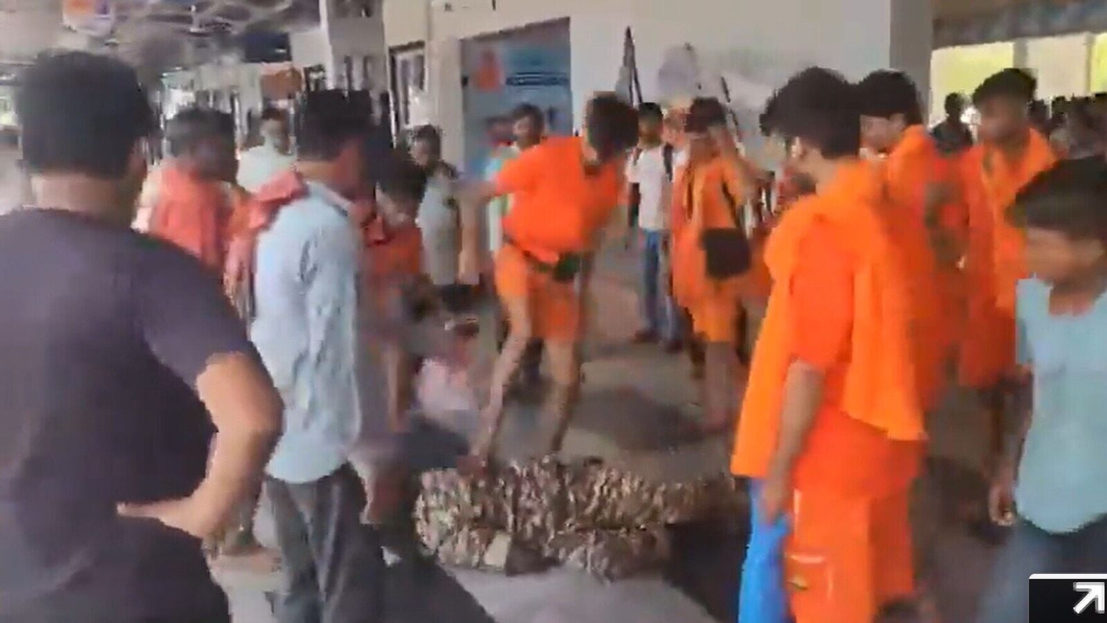 CRPF soldier brutally thrashed by Kanwariyas in Uttar Pradesh's Mirzapur