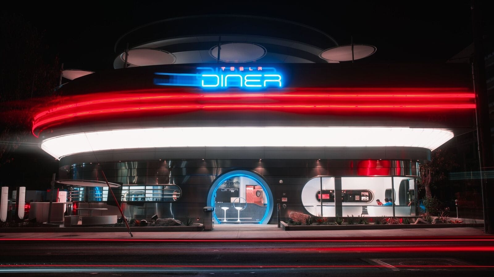 Cybertrucks, robots and grilled cheese: Elon Musk opens Tesla Diner to the public