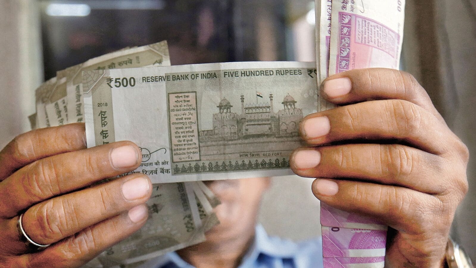 Banks, NBFCs continue to battle rising stress in unsecured loans in Q1