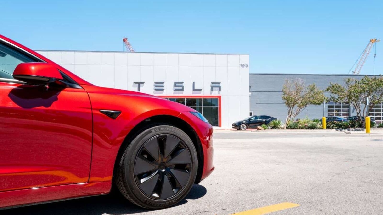 Elon Musk and Tesla's $30 trillion AI supersonic tsunami