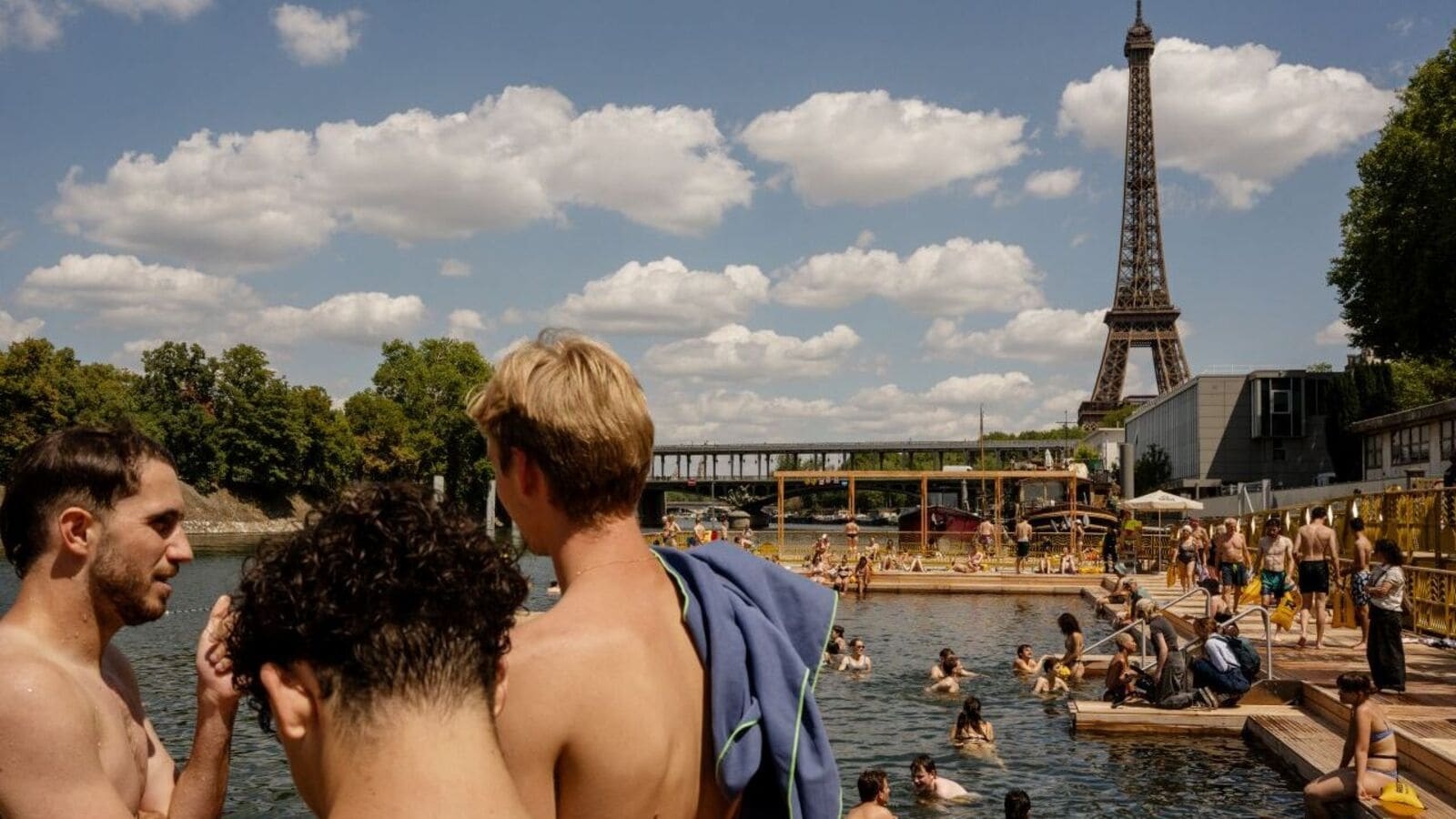 Who's afraid of a little bacteria? Not these swimmers in Paris.