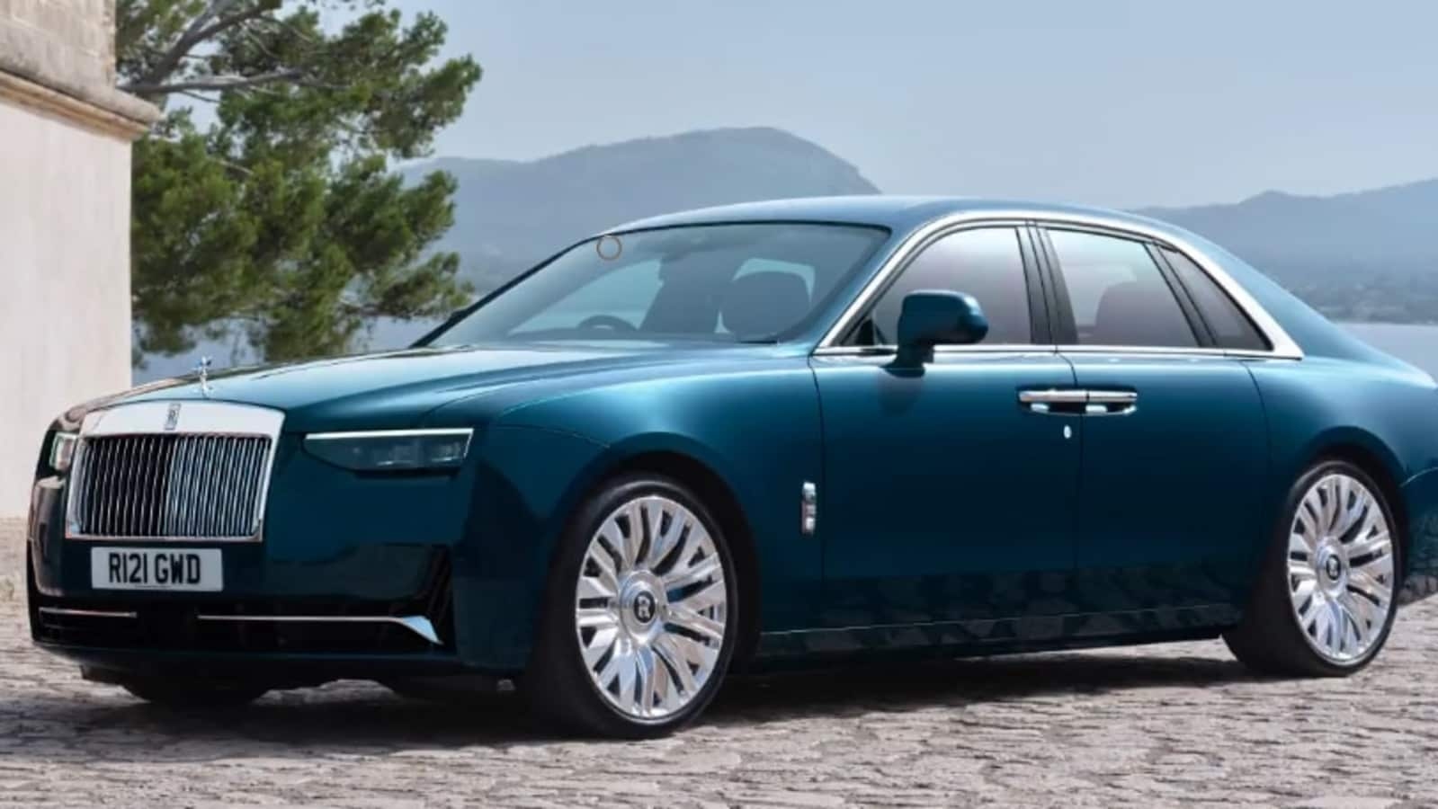 Buying your dream car in India? Prices may drop for Rolls-Royce, Land Rover and more
