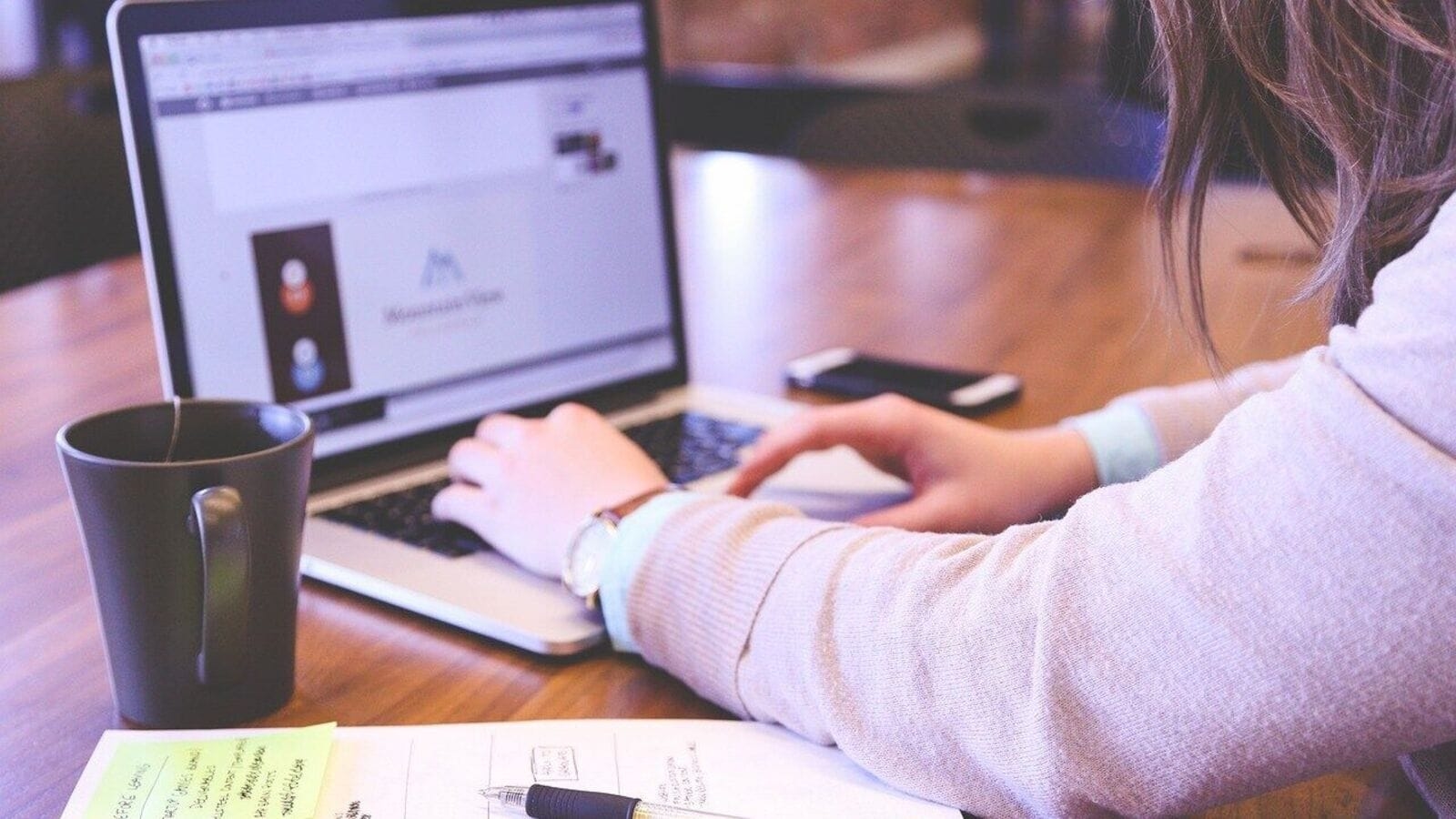 ‘Have you tried increasing revenue?': Intern's bold first-day email to CEO sparks hilarious reactions