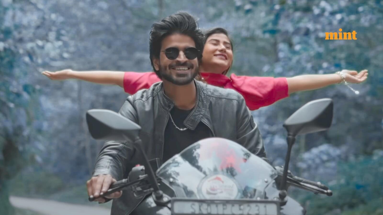 Dhul Gaye: Arijit Singh's new Hindi song goes viral, 2 million views in a day; fans react, ‘Closed eyes, headphones…'
