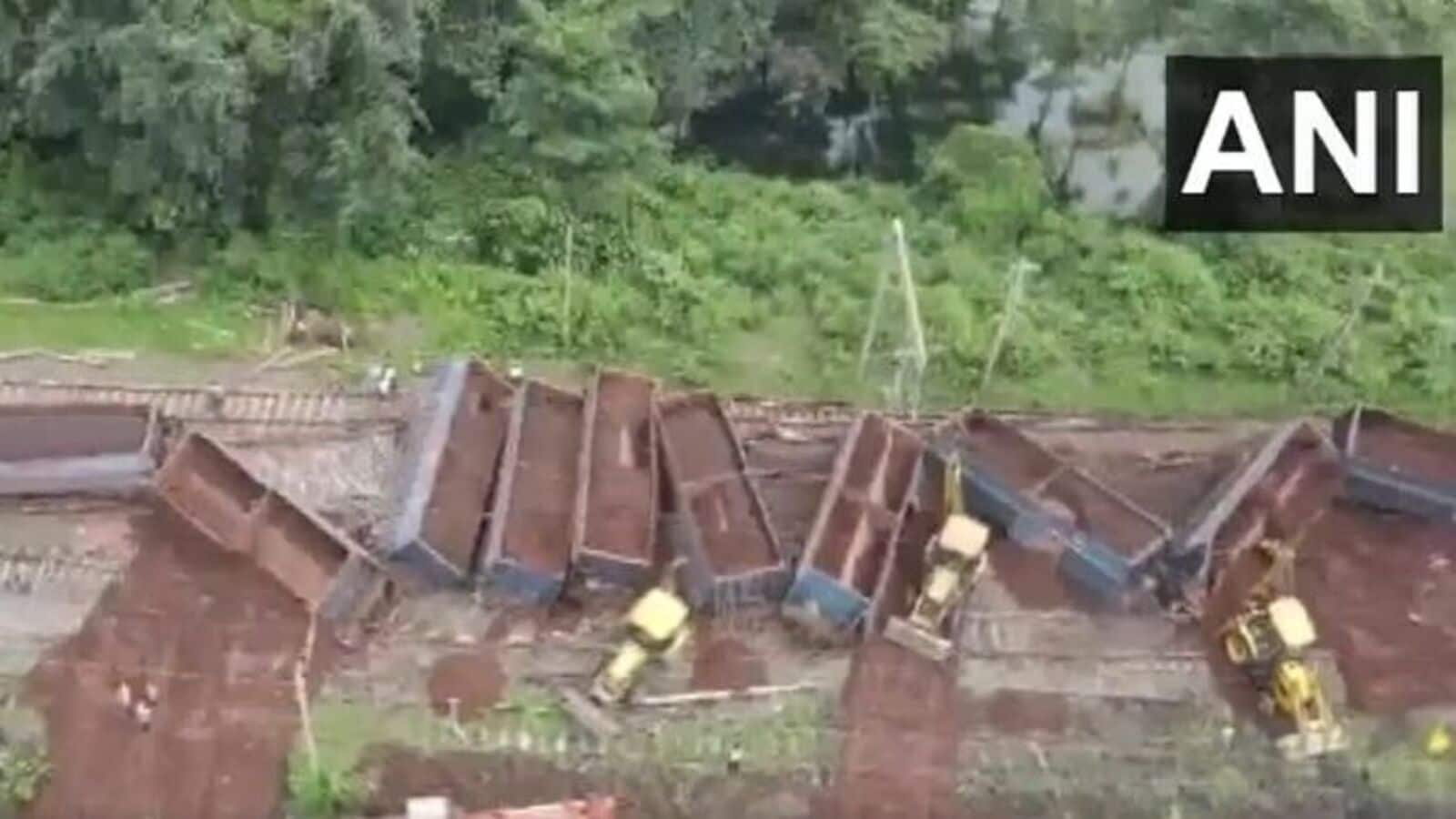 Jharkhand news: 2 goods trains derail in Saraikela Kharsawa district, wagons lie scattered across tracks